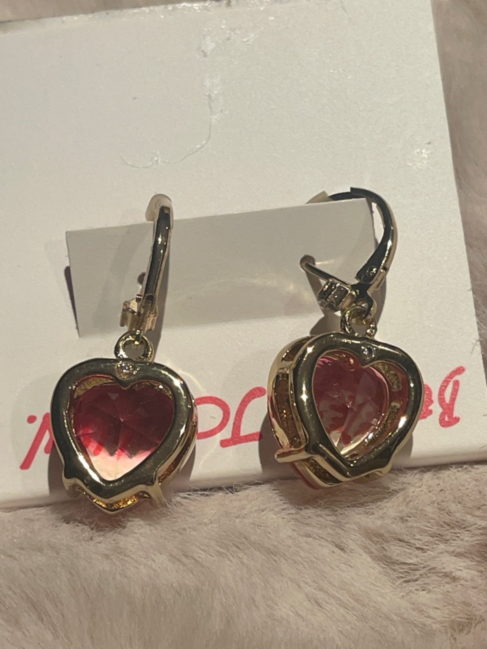 💘💘💘Betsy Johnson beautiful 💖 earrings ❤️🎁😍 - Picture 5 of 6